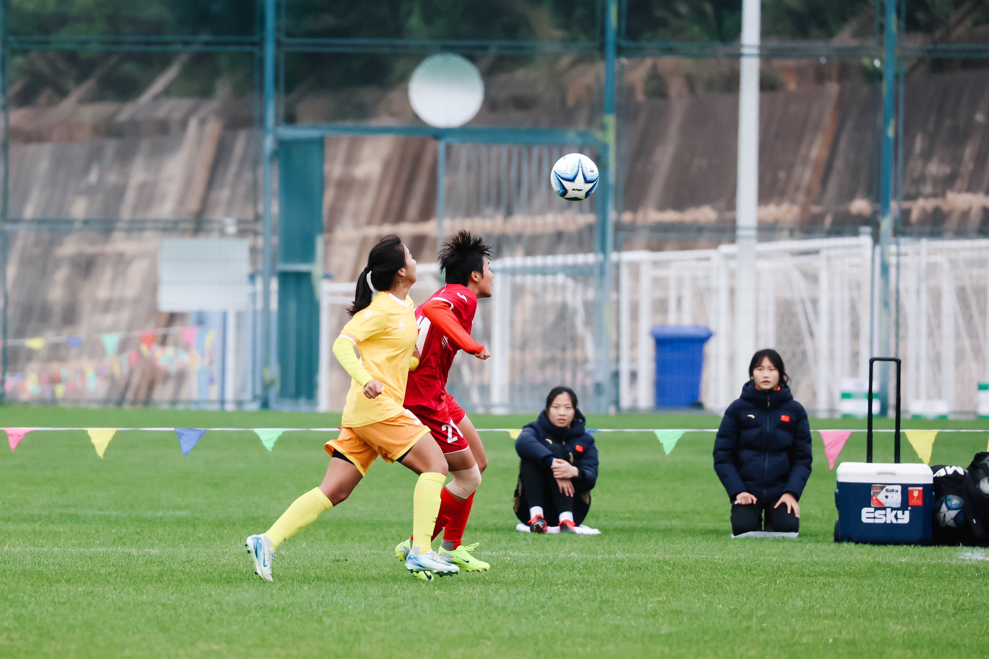 关于国内女足锦标联赛落幕，强队擒冠的信息