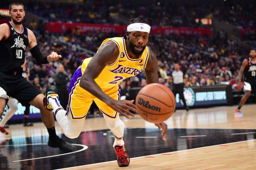 勇士B队绝地反击日本男篮,贝弗利高光表现 勇士B队绝地反击日本男篮,贝弗利高光表现