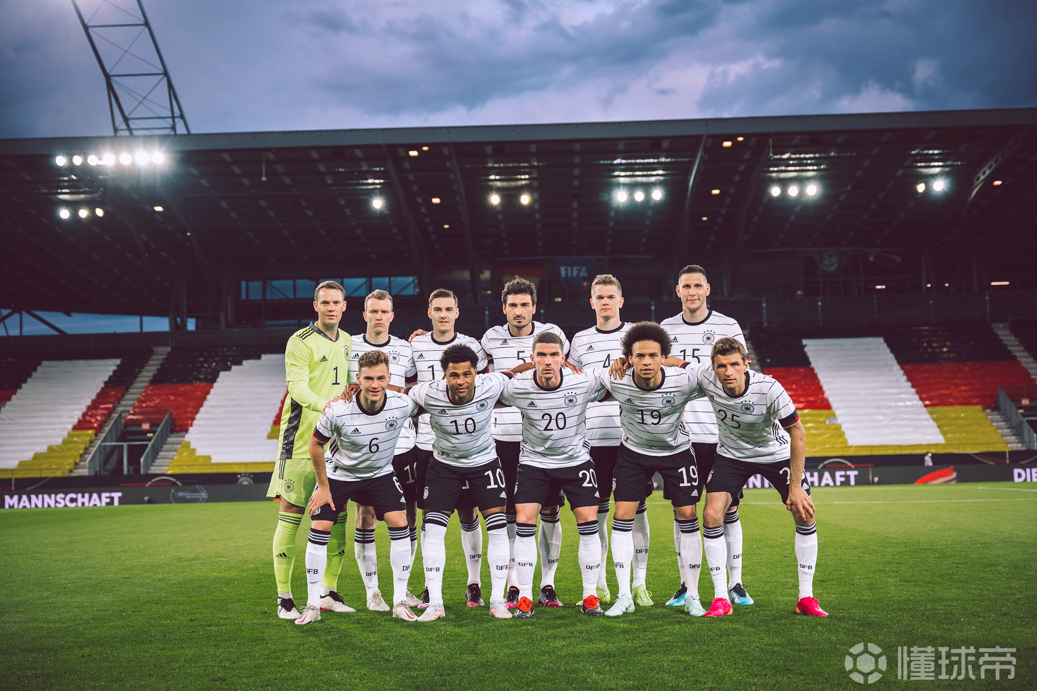 丹麦绝杀荷兰，穆勒刷新纪录