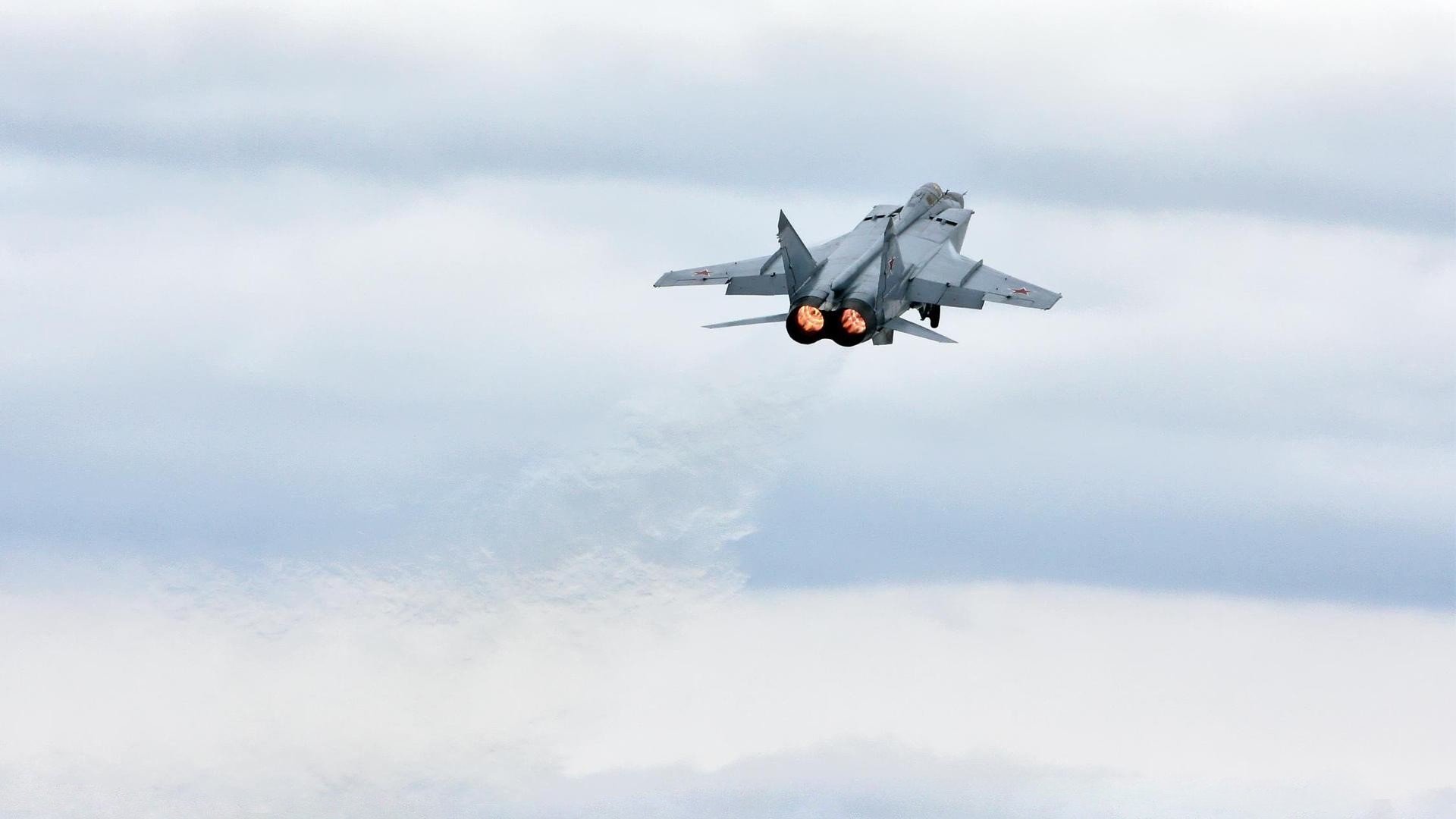 蓝领军团掀翻绿军,英格拉姆冷血绝杀定乾坤