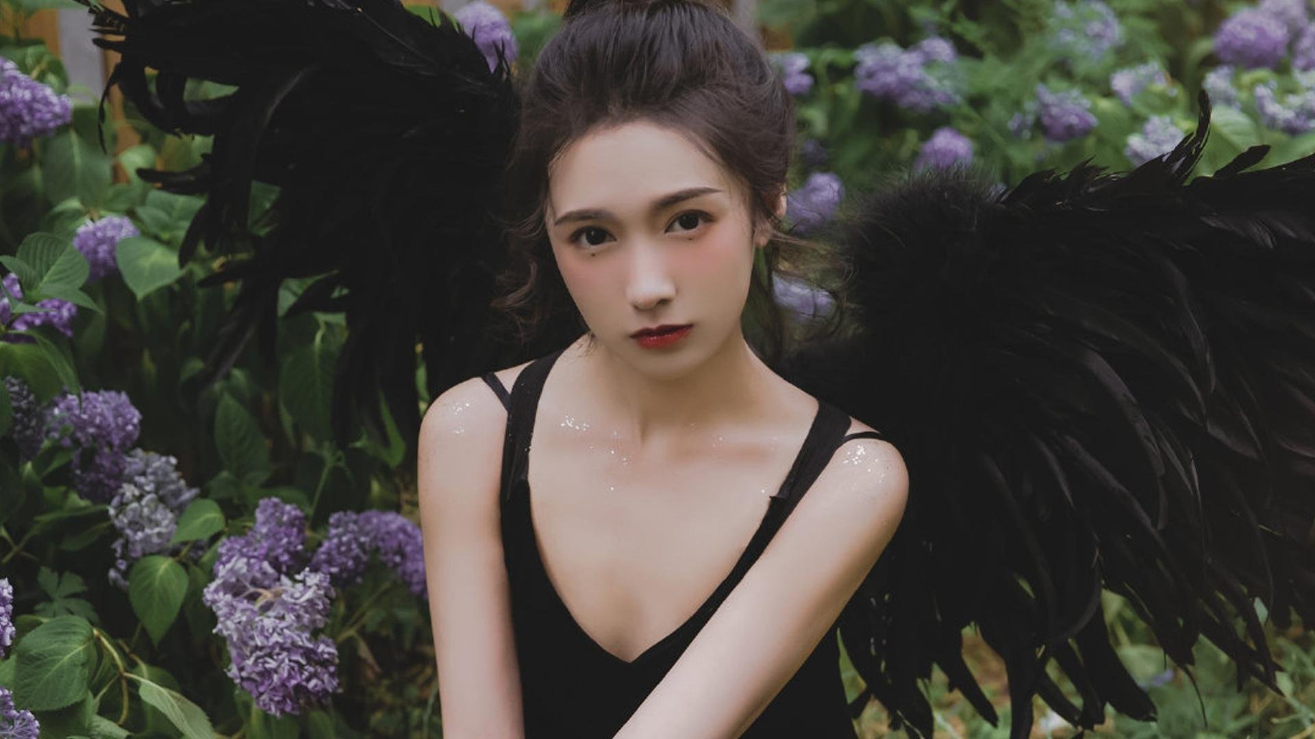 贝恩掌控生死节奏,黄蜂绝境中奏响逆袭序曲